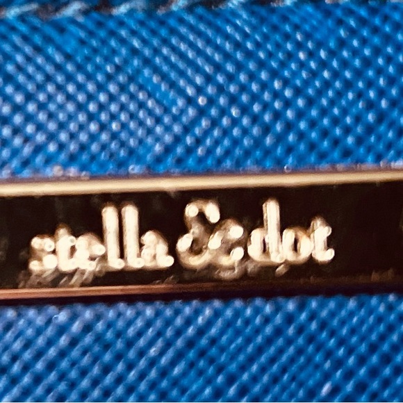 Stella & Dot Cobalt blue “Call Me” wristlet, excellent used condition. - Picture 2 of 3